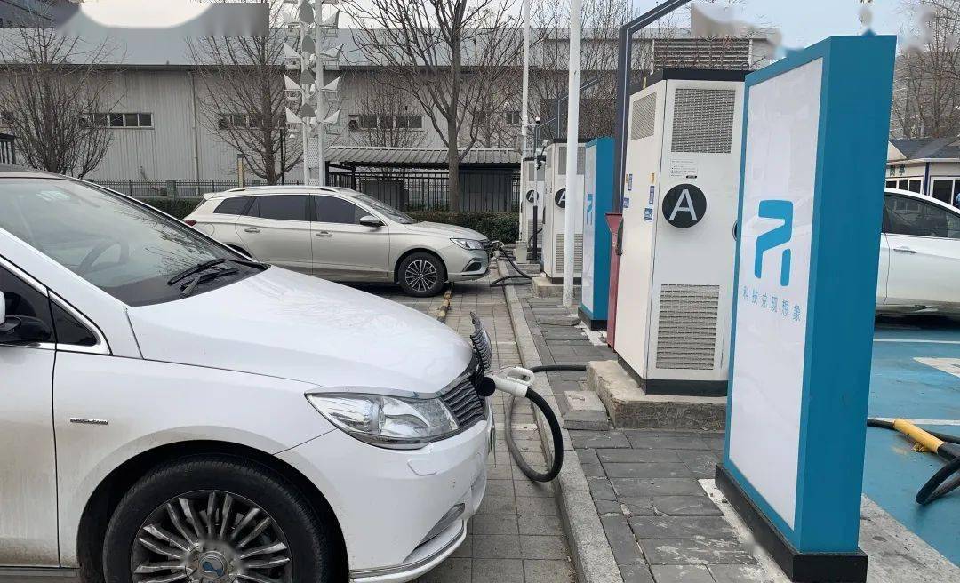 换电还是充电？两会代表热议新能源汽车补能方式，你支持哪种？